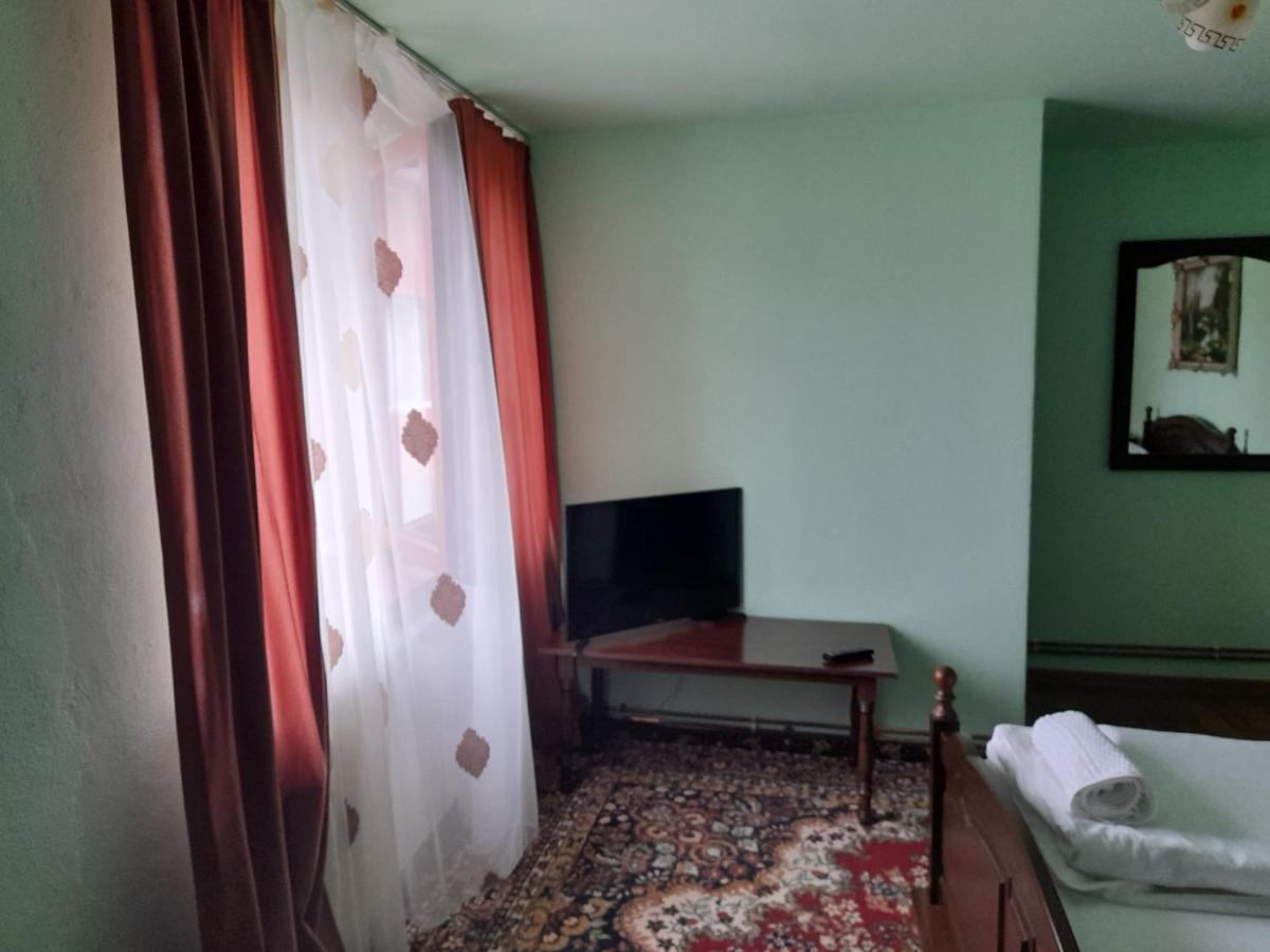 Hotel Casa Miki Haţeg Zewnętrze zdjęcie