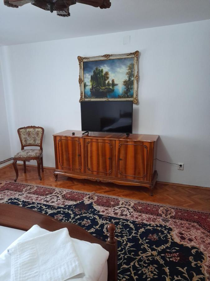 Hotel Casa Miki Haţeg Zewnętrze zdjęcie